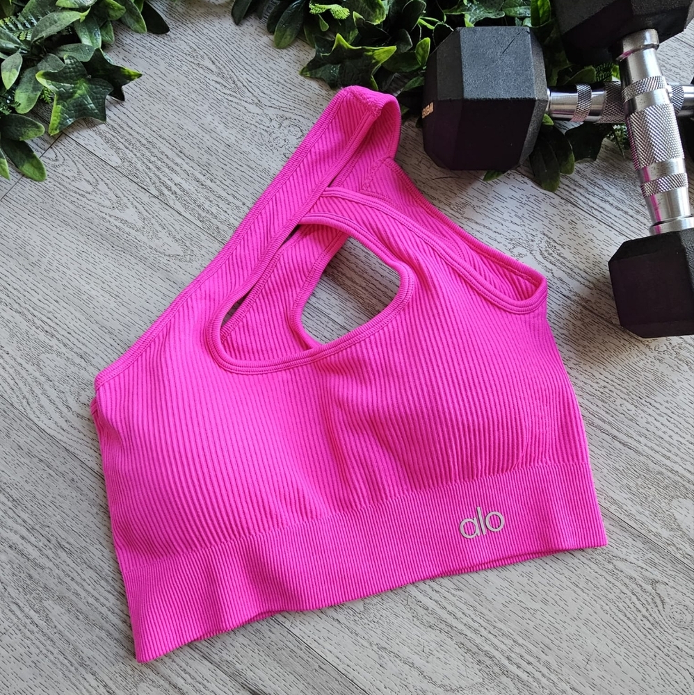 ALO Yoga Fuchsia Ribbed Leggings and Top Set - Picture 6 of 8